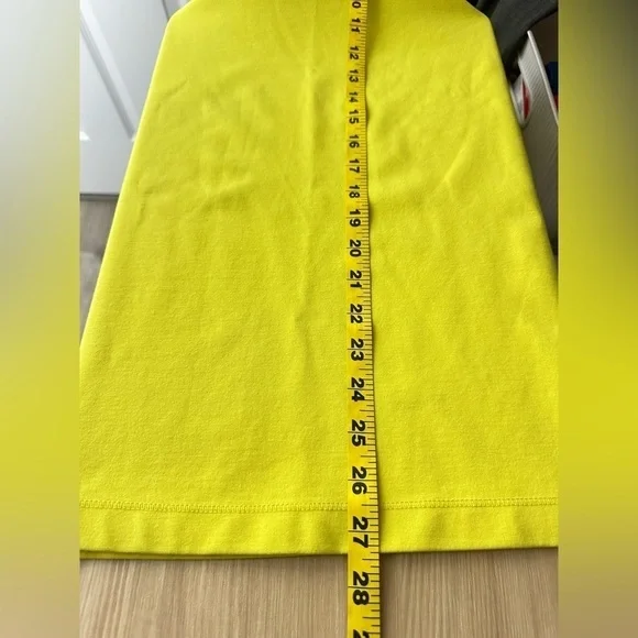 Theory Men’s Crew Neck Short-Sleeve Tee in Stretch Jersey in Cyber Yellow Sz M - Picture 9 of 12